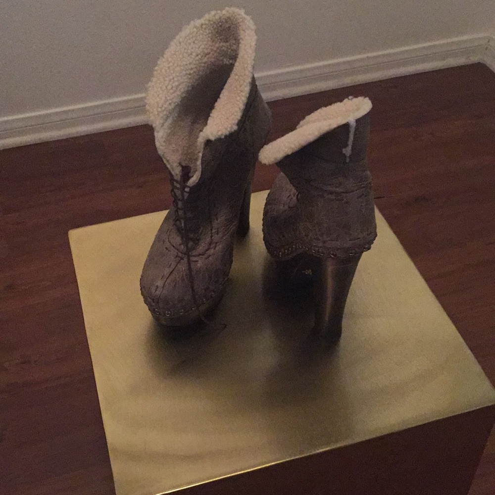 Winter boots